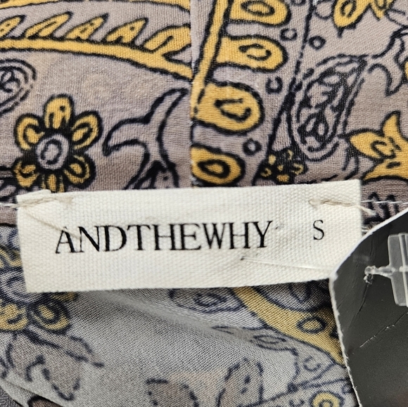 ANDTHEWHY Front Tie Knot Oversized Print Top - Picture 7 of 8